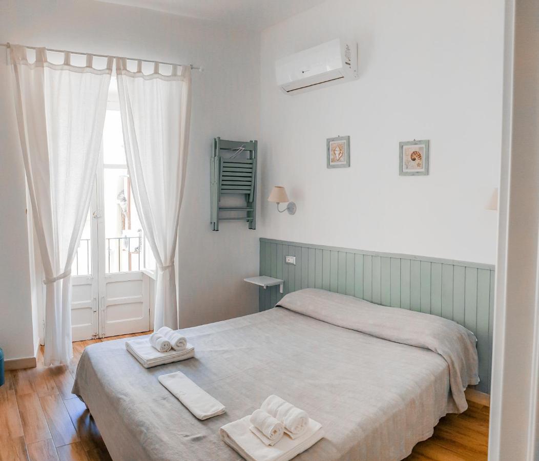 체팔루 Dafni E Naide B&B 외부 사진