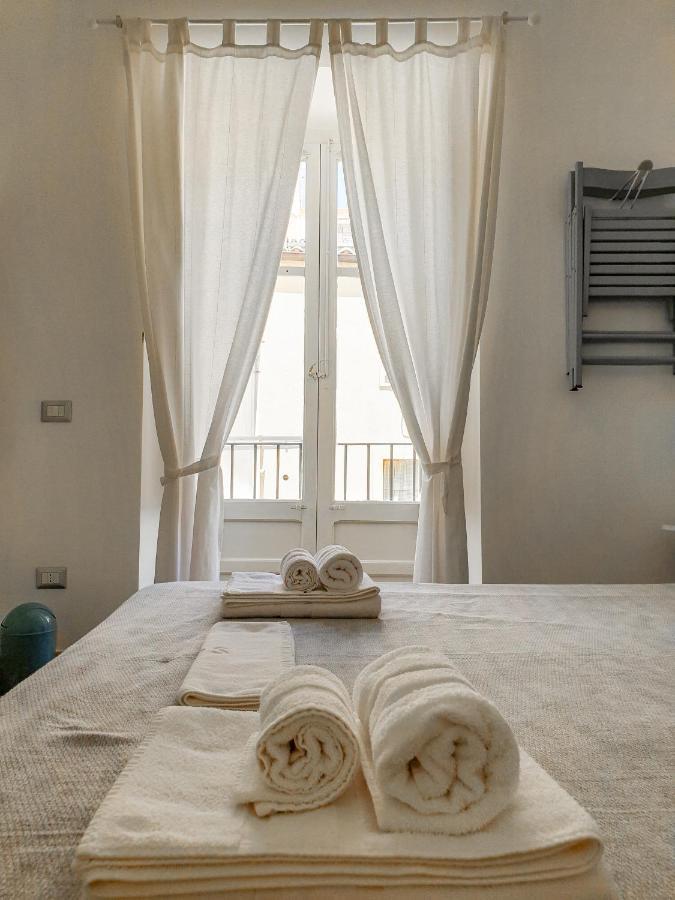 체팔루 Dafni E Naide B&B 외부 사진