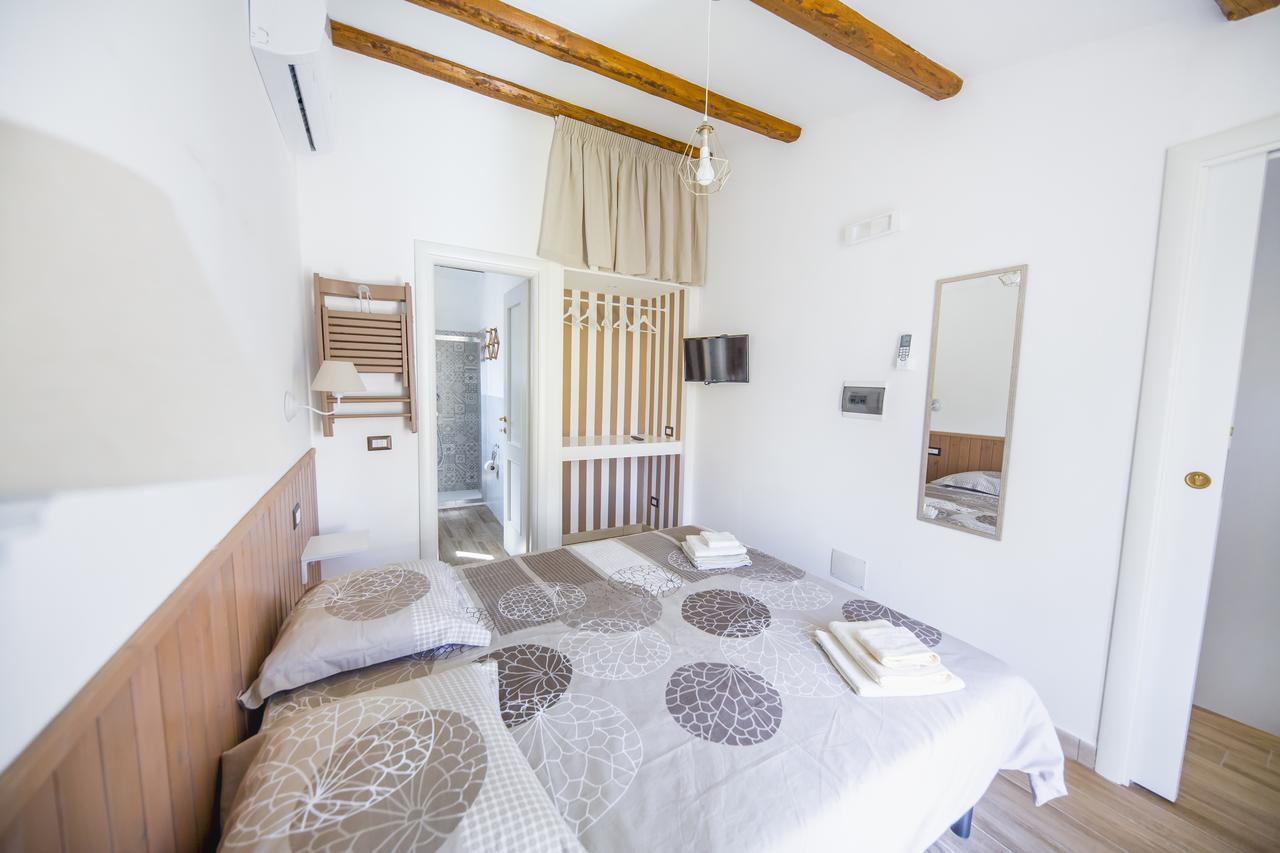 체팔루 Dafni E Naide B&B 외부 사진